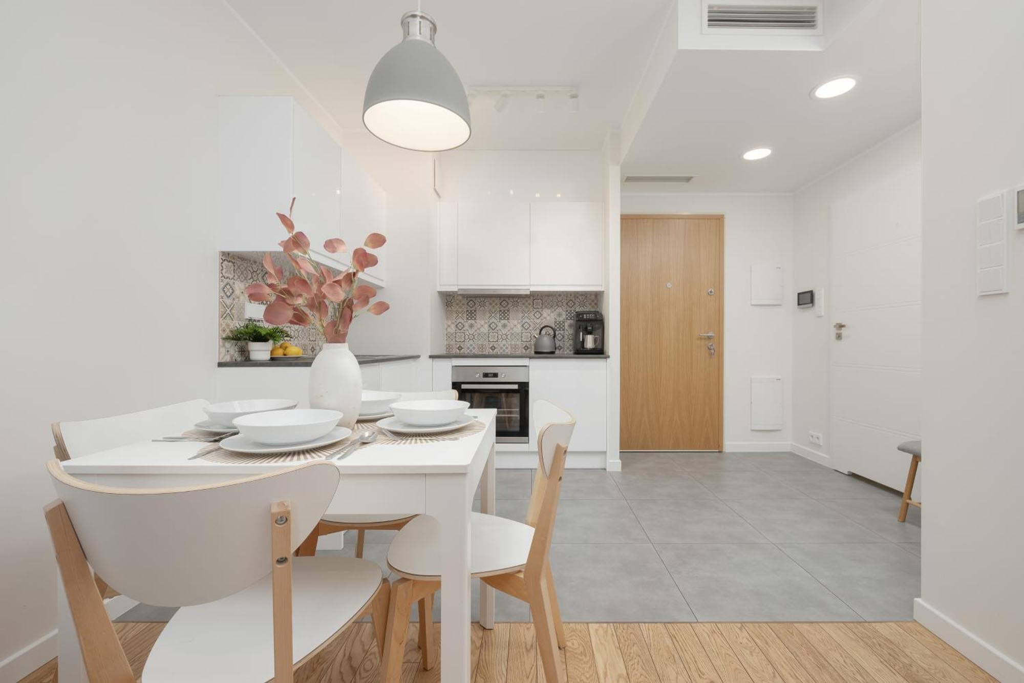 Srodmiescie Warsaw Muranow Apartments With Parking By Noclegi Renters Dış mekan fotoğraf